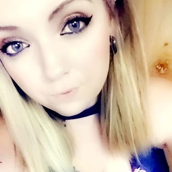 Meet your Posher, Ashley - Picture 1 of 1